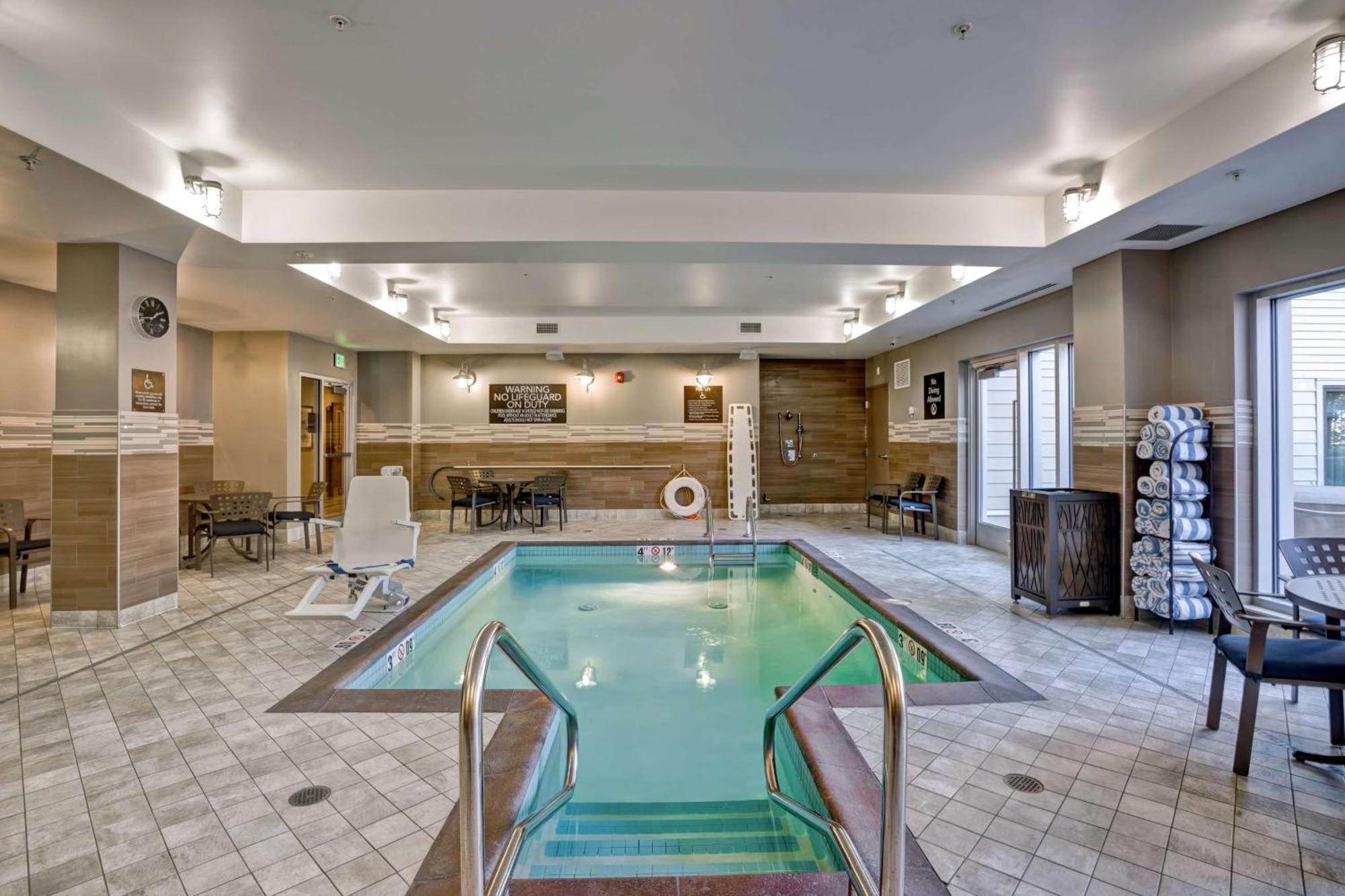 Homewood Suites By Hilton Boston Brookline-Longwood Medical Exterior foto